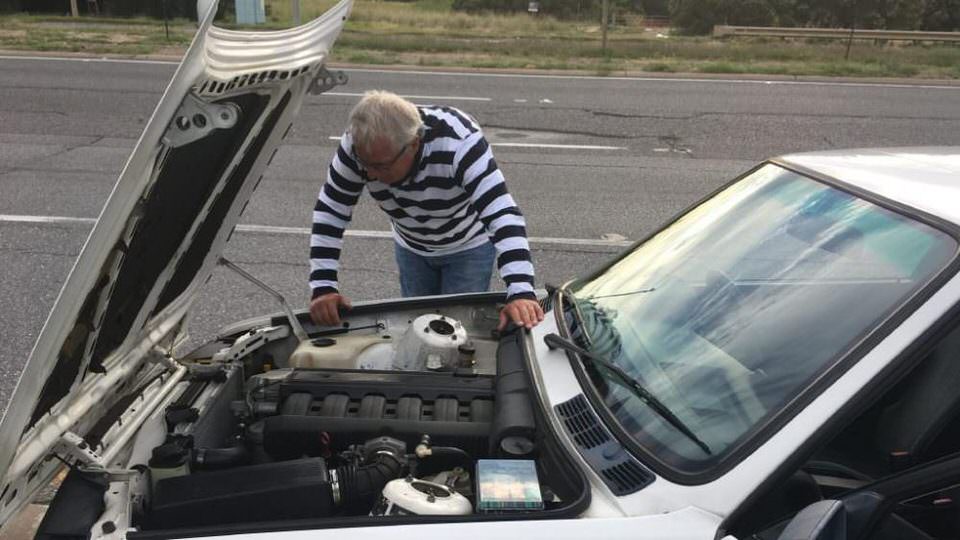 Tales of mice and men in a 1990 BMW 318, with 328 Alpina engine