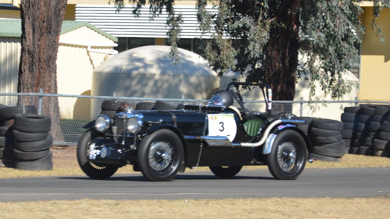 On the Road to Roma and ruin with stops at Lightning Ridge